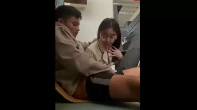 Bocil SMA Cindo Colmek Kontol Pacar